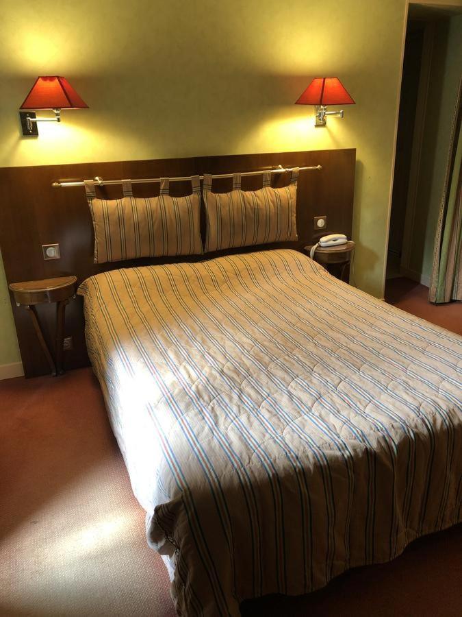 Le Cabouillet Hotel L'Isle-Adam Bagian luar foto